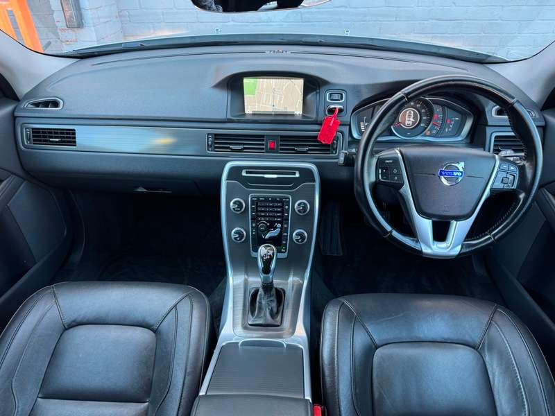 2014 VOLVO V70 2014 VOLVO V70
