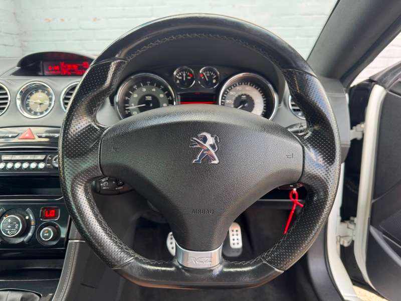 2013 PEUGEOT RCZ 2013 PEUGEOT RCZ