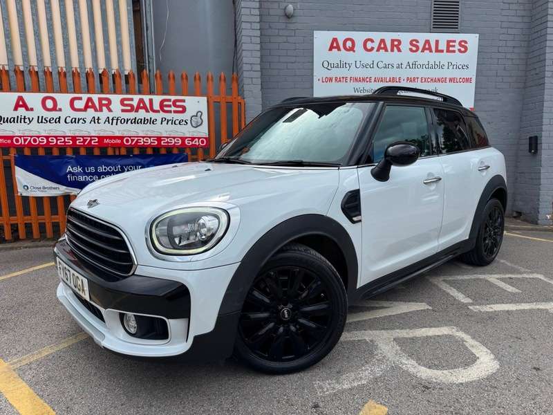 A 2017 MINI COUNTRYMAN COOPER D A 2017 MINI COUNTRYMAN COOPER D