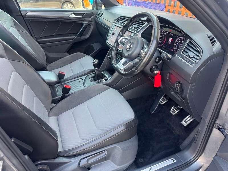 2017 VOLKSWAGEN TIGUAN 2017 VOLKSWAGEN TIGUAN