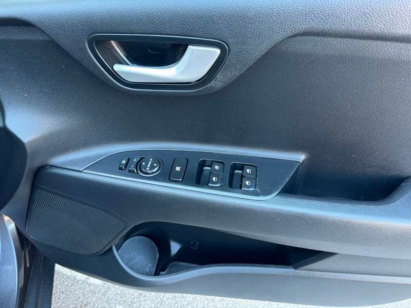 2018 KIA STONIC 2018 KIA STONIC