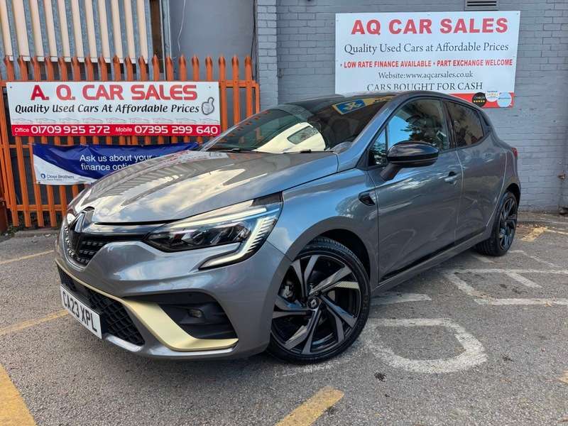 A 2023 RENAULT CLIO E-TECH ENGINEERED A 2023 RENAULT CLIO E-TECH ENGINEERED