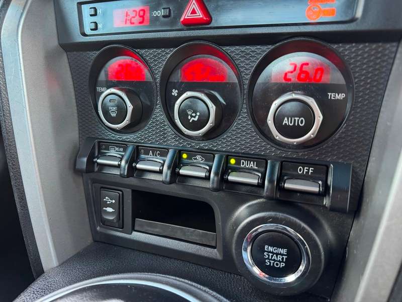 2014 TOYOTA GT86 2014 TOYOTA GT86