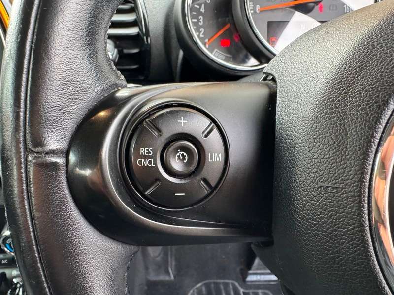 2017 MINI CLUBMAN 2017 MINI CLUBMAN