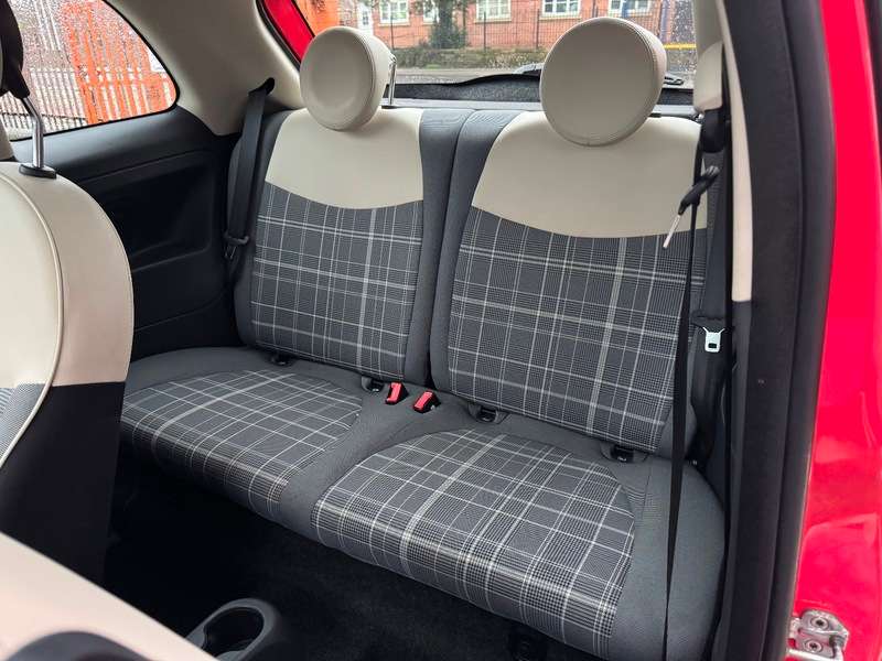 2017 FIAT 500 2017 FIAT 500