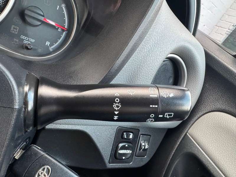 2015 TOYOTA YARIS 2015 TOYOTA YARIS