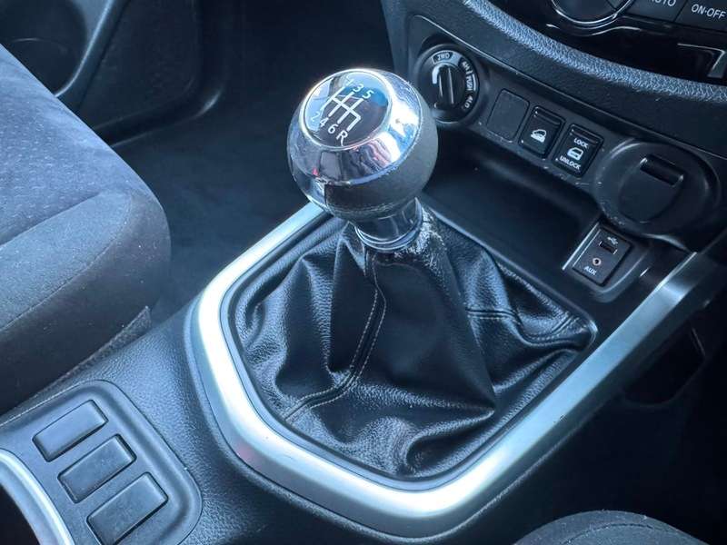 2016 NISSAN NAVARA 2016 NISSAN NAVARA