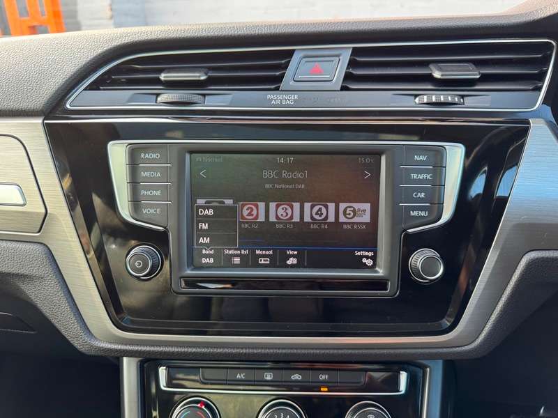 2016 VOLKSWAGEN TOURAN 2016 VOLKSWAGEN TOURAN
