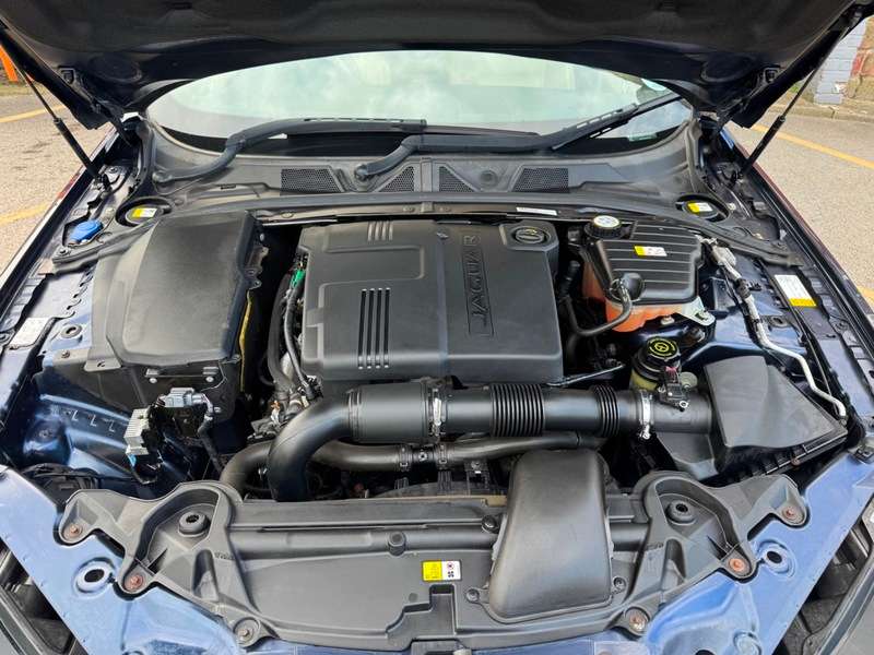 2015 JAGUAR XF 2015 JAGUAR XF