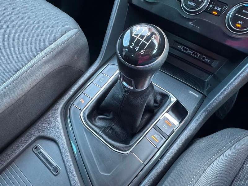 2018 VOLKSWAGEN TIGUAN 2018 VOLKSWAGEN TIGUAN