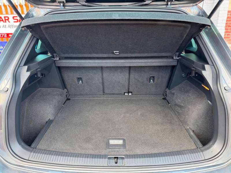 2018 VOLKSWAGEN TIGUAN 2018 VOLKSWAGEN TIGUAN