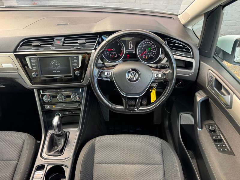 2016 VOLKSWAGEN TOURAN 2016 VOLKSWAGEN TOURAN