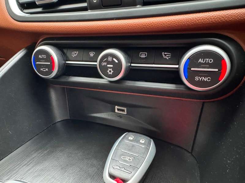 2017 ALFA ROMEO GIULIA 2017 ALFA ROMEO GIULIA