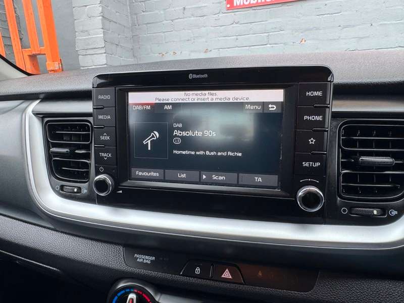 2019 KIA STONIC 2019 KIA STONIC