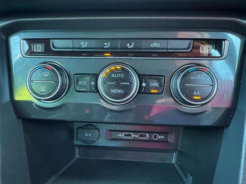 2018 VOLKSWAGEN TIGUAN 2018 VOLKSWAGEN TIGUAN
