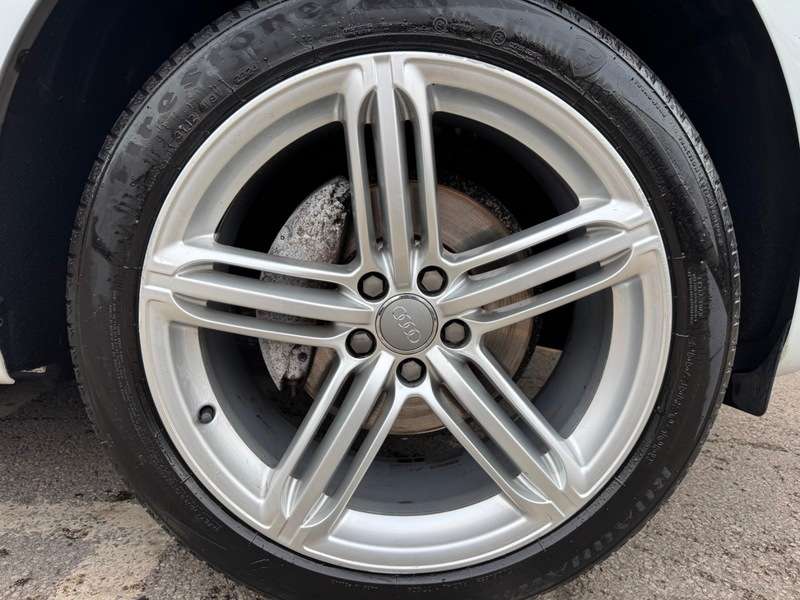 2015 AUDI Q5 2015 AUDI Q5