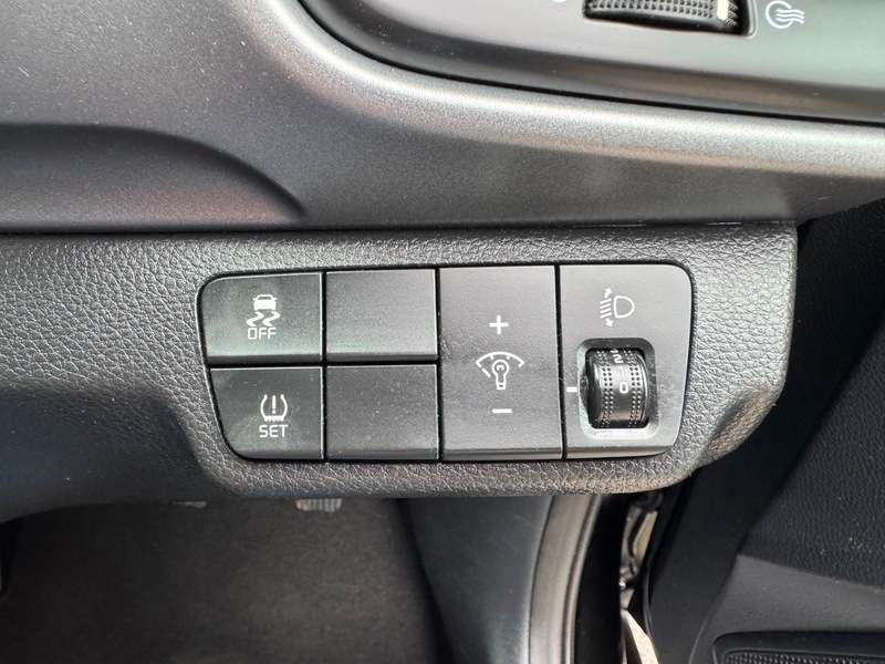 2019 KIA STONIC 2019 KIA STONIC
