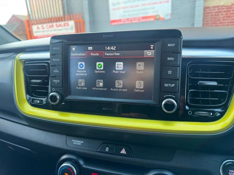 2018 KIA STONIC 2018 KIA STONIC