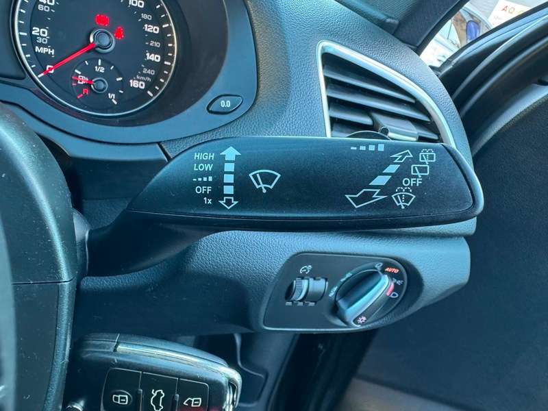 2015 AUDI Q3 2015 AUDI Q3