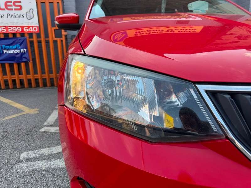 2015 SKODA FABIA 2015 SKODA FABIA