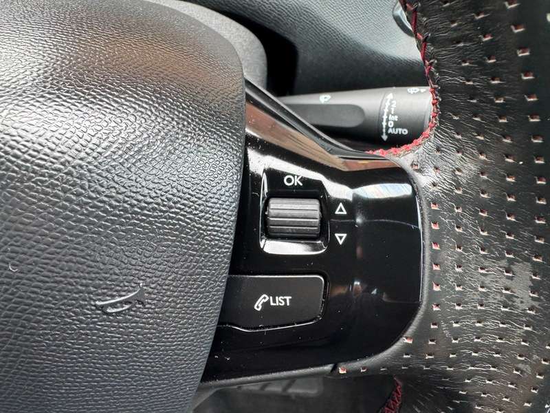 2016 PEUGEOT 308 2016 PEUGEOT 308