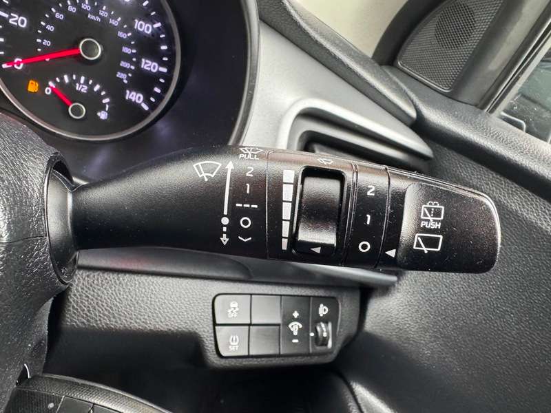 2019 KIA STONIC 2019 KIA STONIC