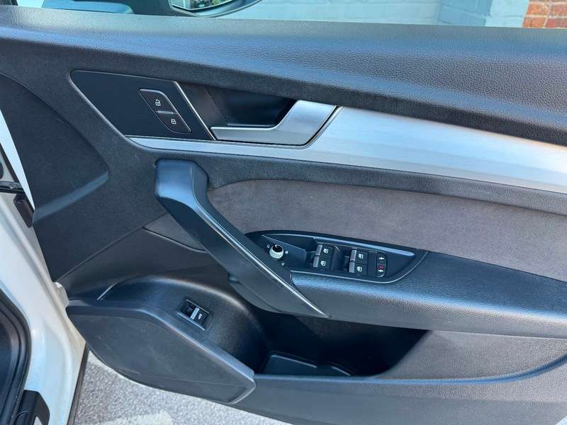 2021 AUDI Q5 2021 AUDI Q5