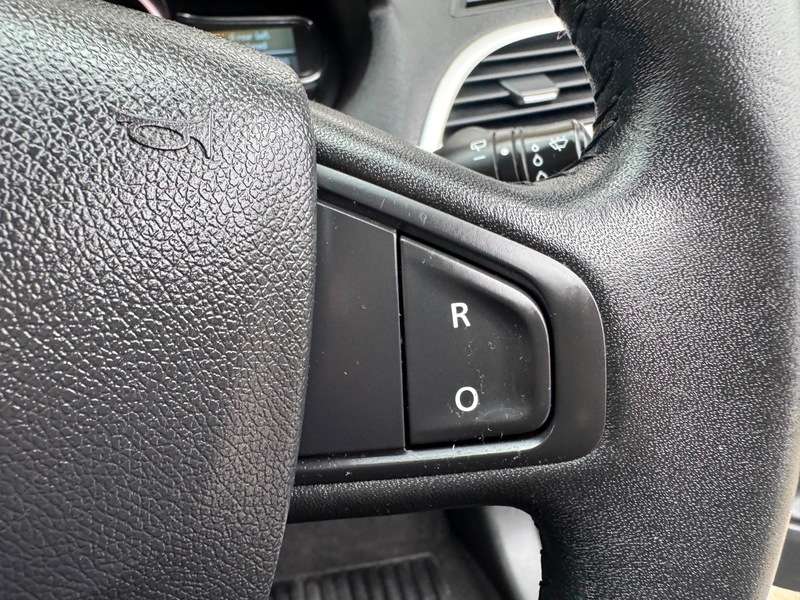 2011 RENAULT MEGANE 2011 RENAULT MEGANE