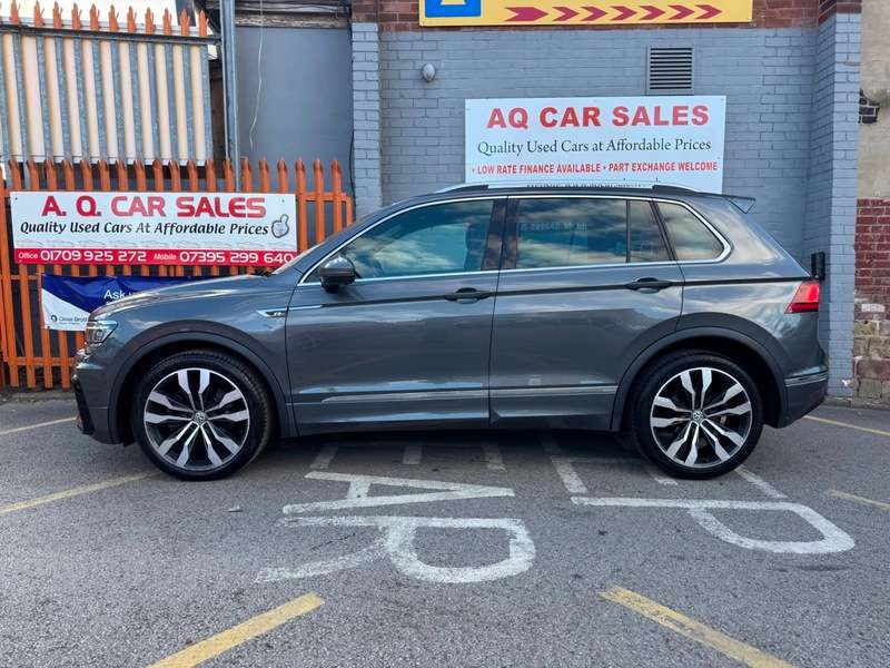 A 2018 VOLKSWAGEN TIGUAN R LINE TSI BMT 4MOTION DSG A 2018 VOLKSWAGEN TIGUAN R LINE TSI BMT 4MOTION DSG