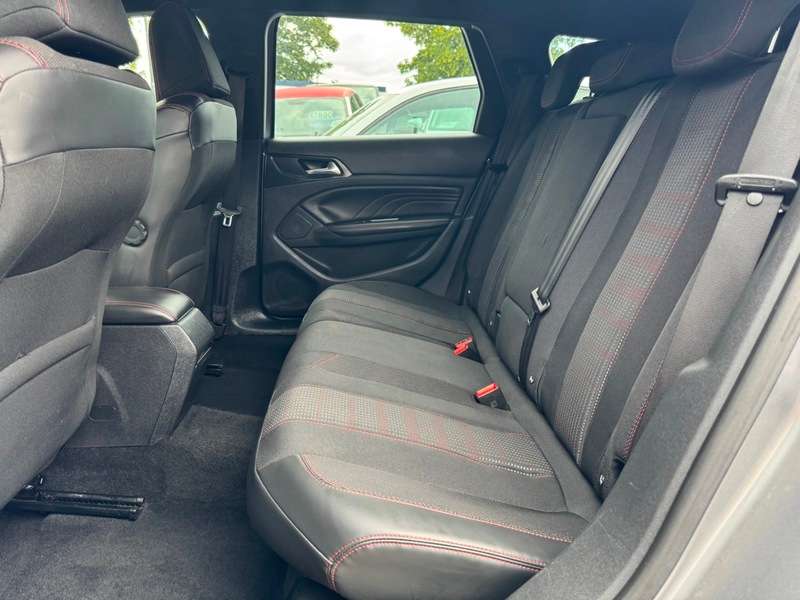 2016 PEUGEOT 308 2016 PEUGEOT 308