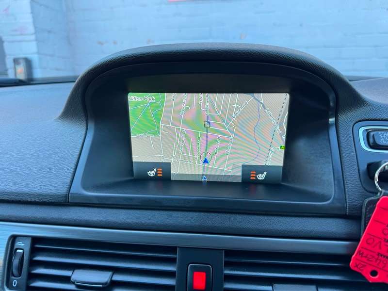2014 VOLVO V70 2014 VOLVO V70