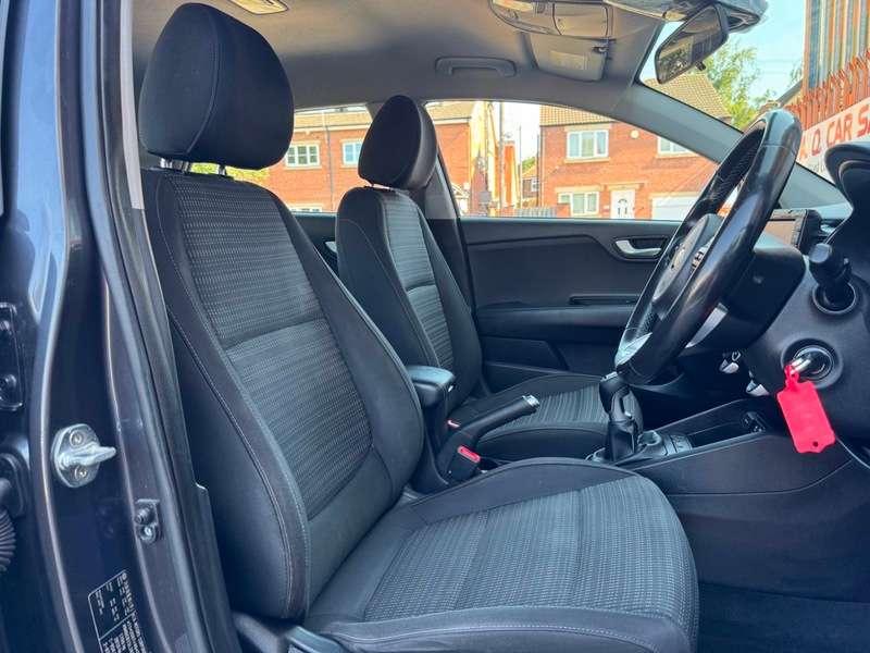 2018 KIA STONIC 2018 KIA STONIC