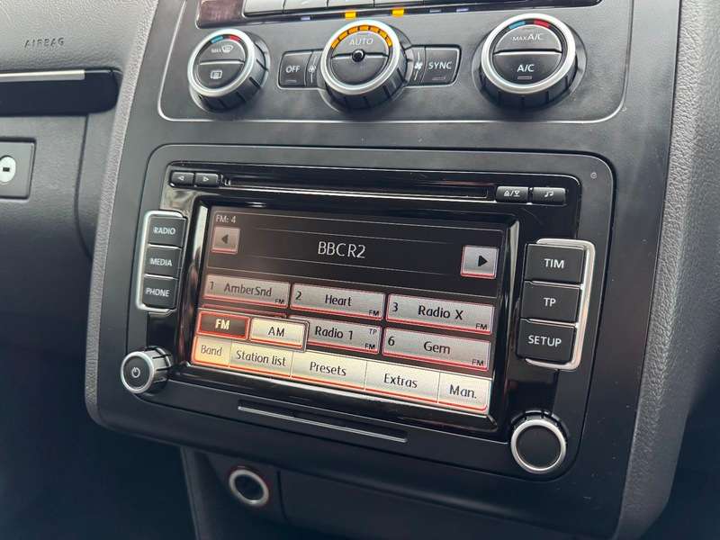 2014 VOLKSWAGEN TOURAN 2014 VOLKSWAGEN TOURAN