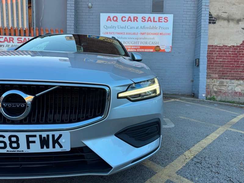 2018 VOLVO V60 2018 VOLVO V60