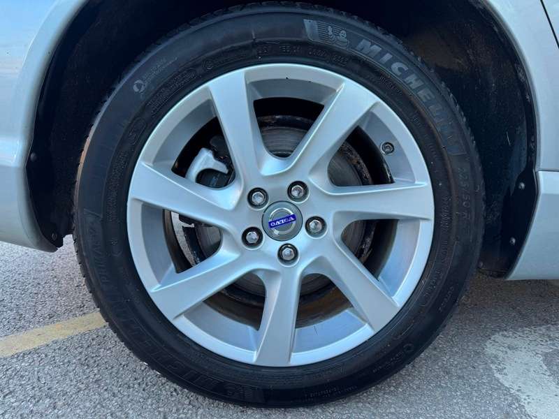 2014 VOLVO V70 2014 VOLVO V70