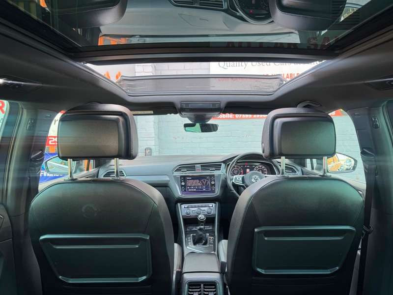 2017 VOLKSWAGEN TIGUAN 2017 VOLKSWAGEN TIGUAN