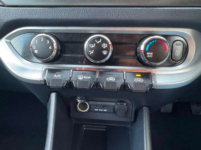 2014 KIA RIO 2014 KIA RIO