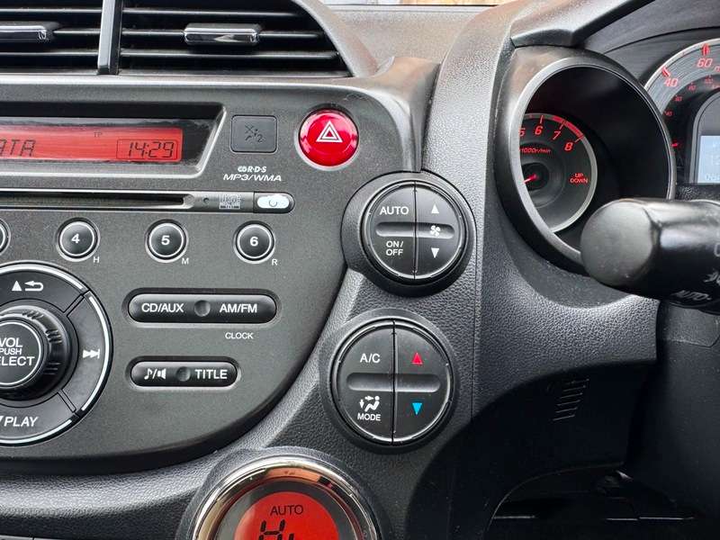 2015 HONDA JAZZ 2015 HONDA JAZZ