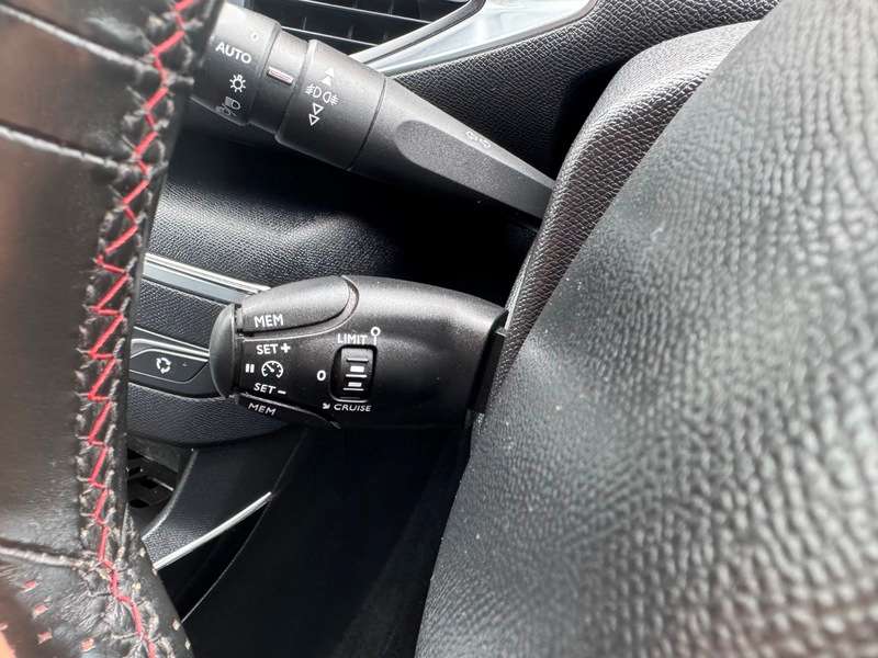 2016 PEUGEOT 308 2016 PEUGEOT 308