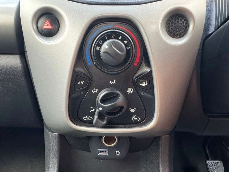 2017 TOYOTA AYGO 2017 TOYOTA AYGO
