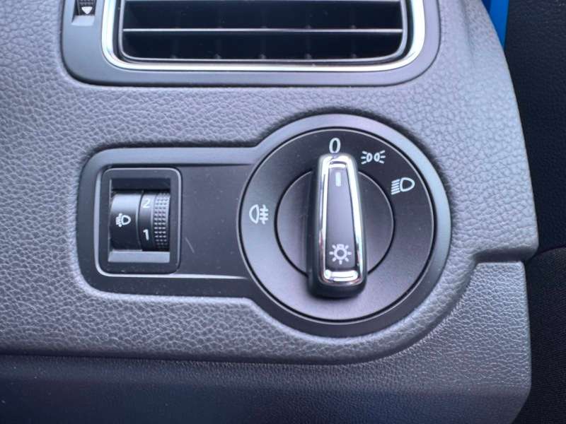 2015 VOLKSWAGEN POLO 2015 VOLKSWAGEN POLO