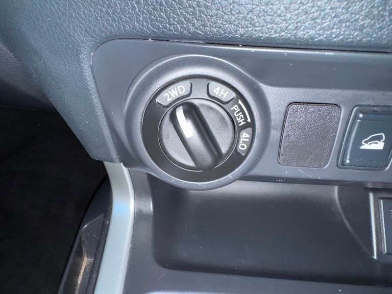 2016 NISSAN NAVARA 2016 NISSAN NAVARA