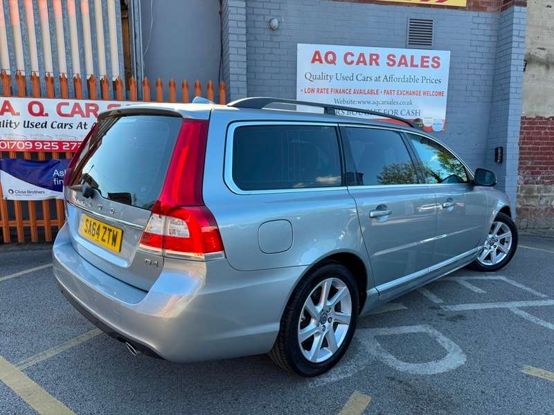 2014 VOLVO V70 2014 VOLVO V70