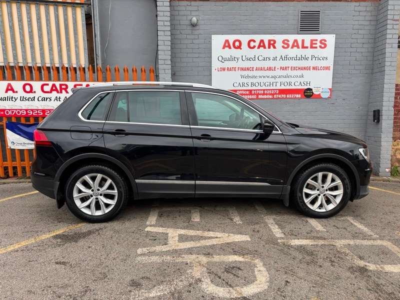A 2016 VOLKSWAGEN TIGUAN SE NAV TDI BMT A 2016 VOLKSWAGEN TIGUAN SE NAV TDI BMT