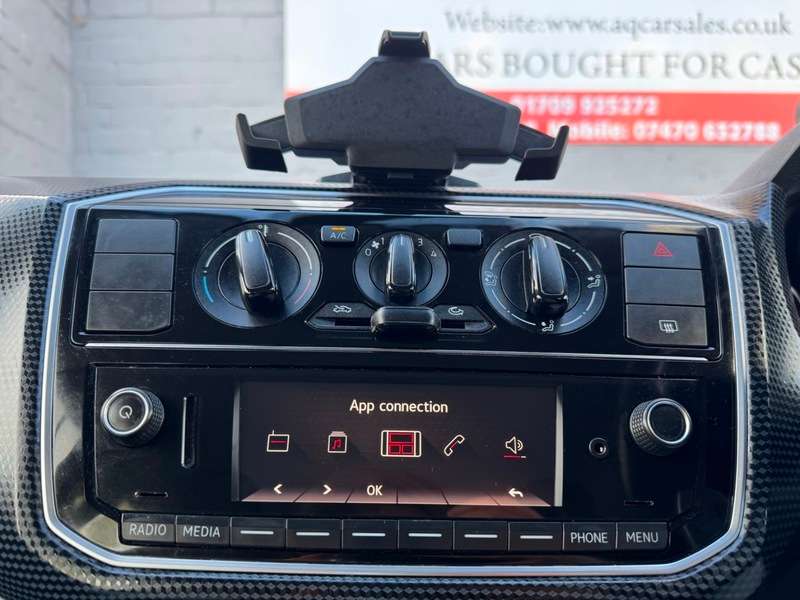 2017 VOLKSWAGEN UP 2017 VOLKSWAGEN UP
