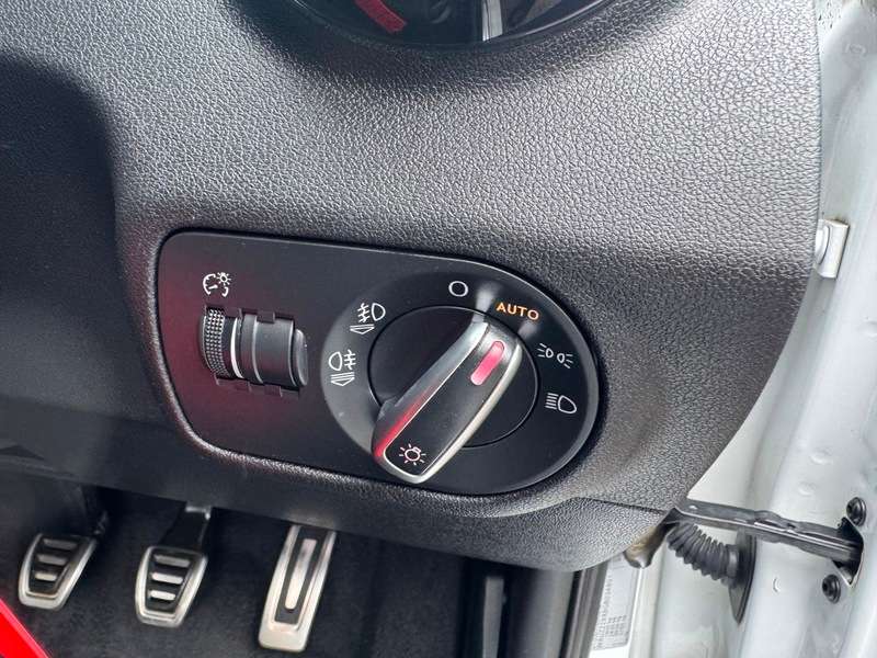2015 AUDI A1 2015 AUDI A1