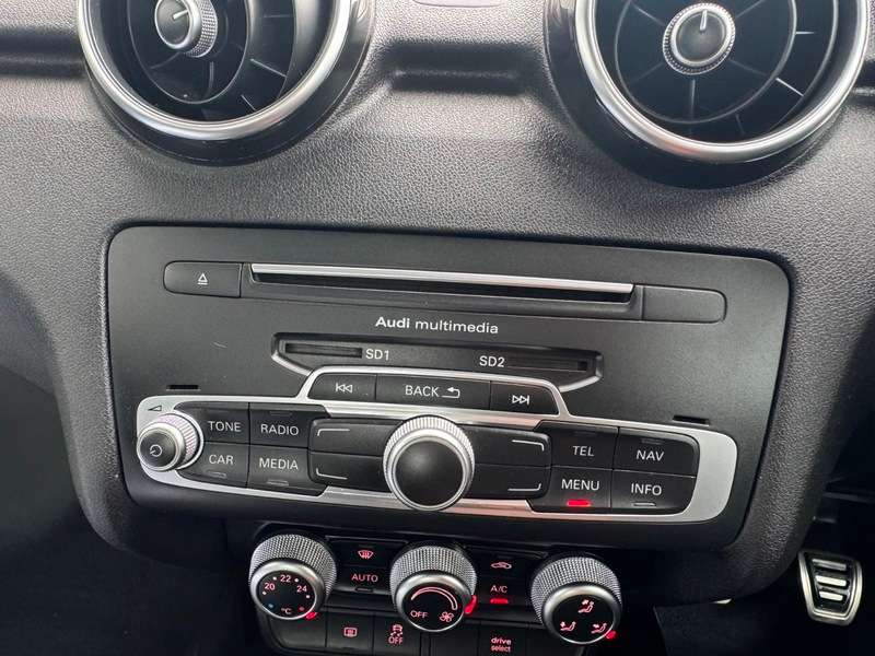 2015 AUDI A1 2015 AUDI A1