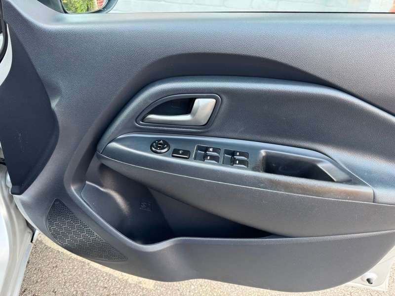 2014 KIA RIO 2014 KIA RIO