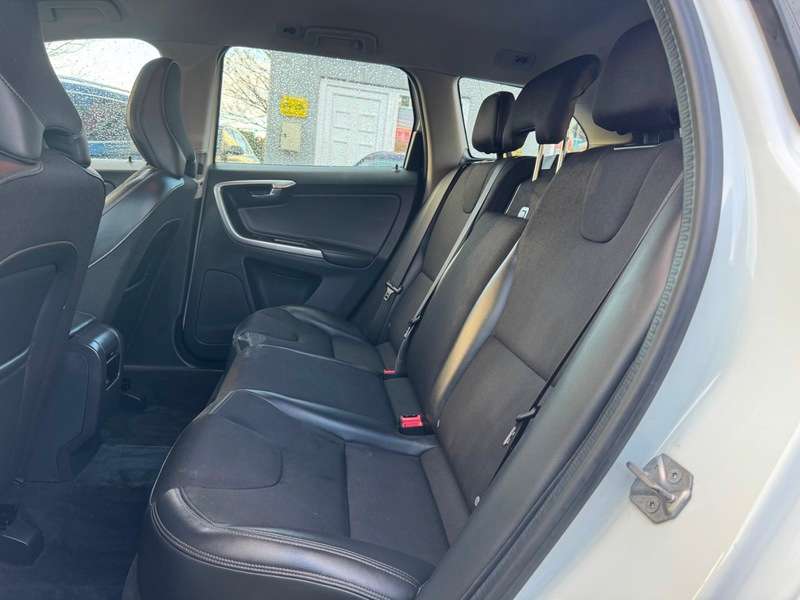 2015 VOLVO XC60 2015 VOLVO XC60