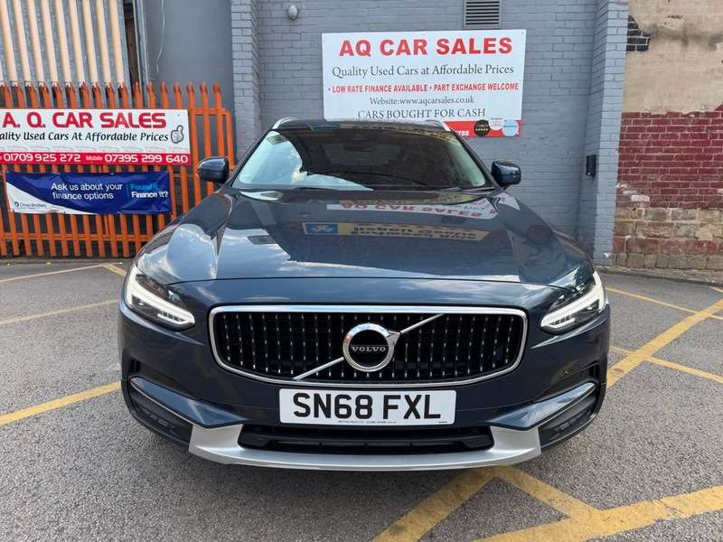 A 2018 VOLVO V90 D4 CROSS COUNTRY PRO AWD A 2018 VOLVO V90 D4 CROSS COUNTRY PRO AWD